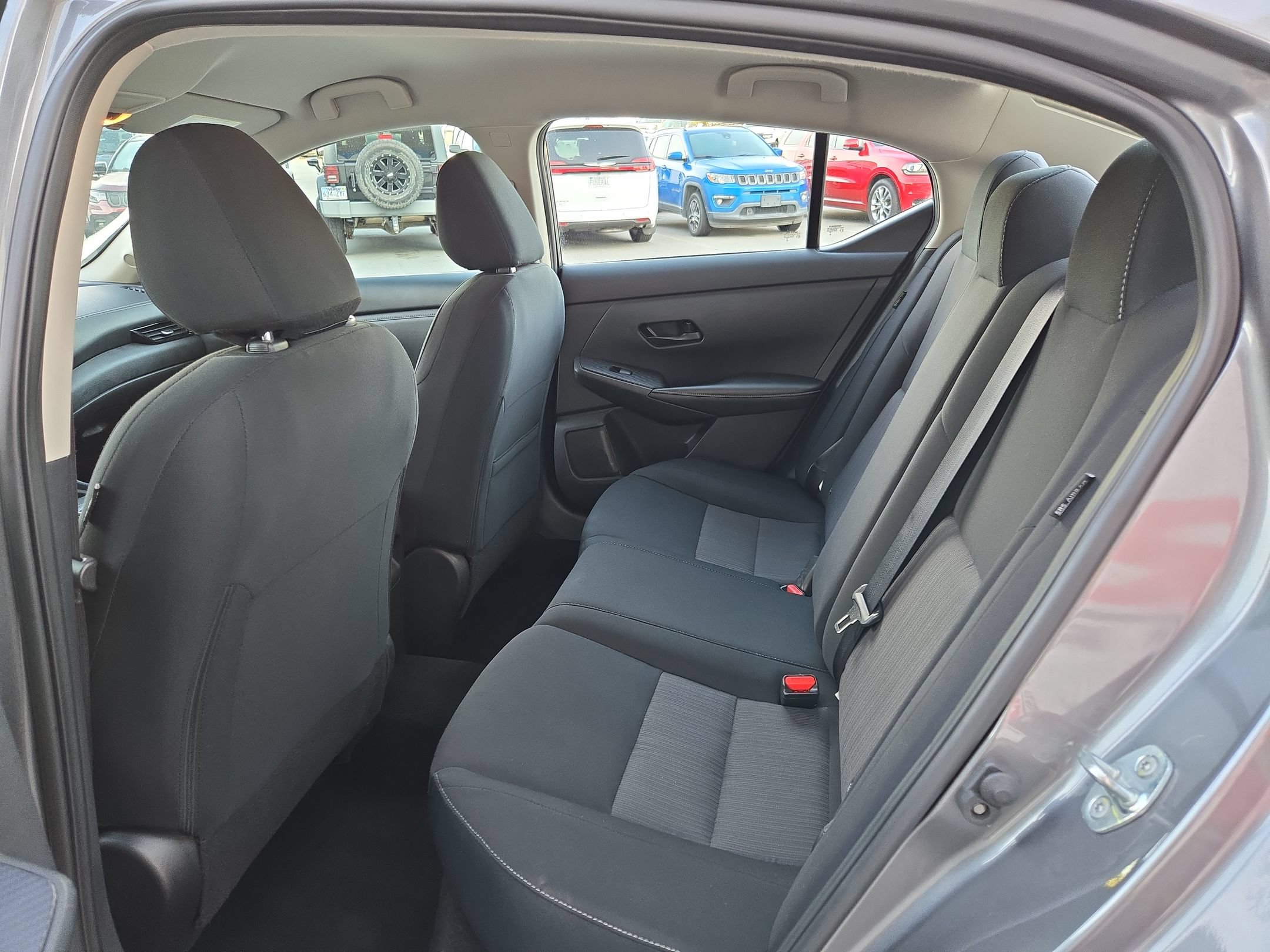Used 2024 Nissan Sentra SV FWD image 34