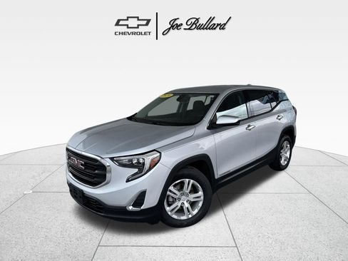 Used 2020 GMC Terrain SLE FWD image 1