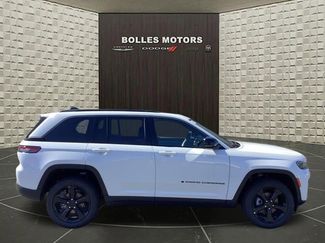 New 2026 Jeep Grand Cherokee Limited video 1