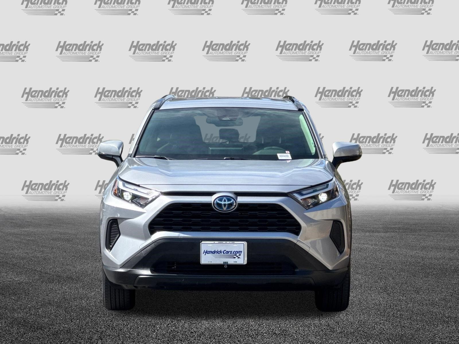Used 2024 Toyota RAV4 LE AWD/4WD image 10