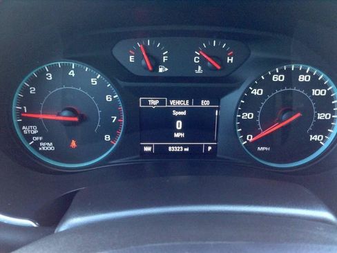 Used 2017 Chevrolet Malibu LT FWD image 17