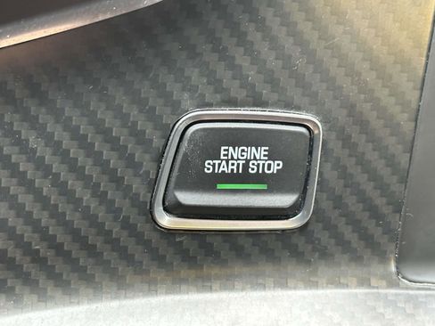 Used 2015 Chevrolet Corvette Z06 w/ 3LZ Preferred Equipment Group RWD image 29