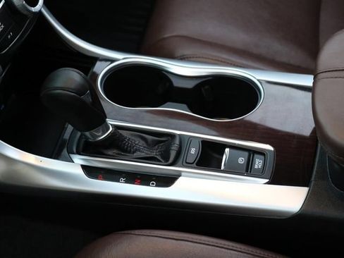 Used 2015 Acura TLX w/ Technology Package FWD image 30