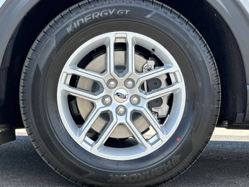 New 2026 Ford Explorer Active w/ Active Comfort Package RWD image 26