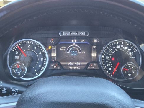 Used 2022 RAM 1500 Big Horn AWD/4WD image 17