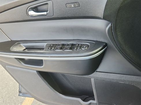 Used 2011 GMC Acadia SLT w/ LPO, 'HIT The Road' Package image 9