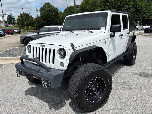 Used 2017 Jeep Wrangler Unlimited Sport w/ Quick Order Package 23S AWD/4WD image 4