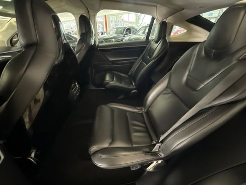 Used 2016 Tesla Model X 75D image 26