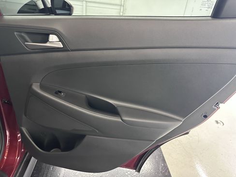 Used 2018 Hyundai Tucson SE image 31