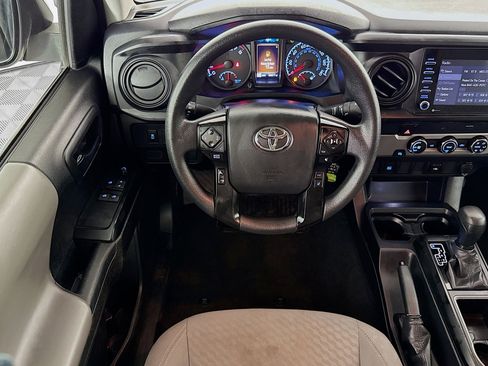 Used 2022 Toyota Tacoma SR image 16