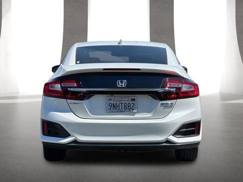 Used 2020 Honda Clarity Touring image 5