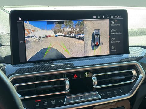 Used 2023 BMW X4 M40i image 17