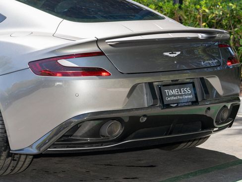 Used 2014 Aston Martin Vanquish Coupe image 24