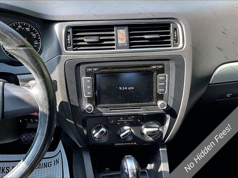 Used 2013 Volkswagen Jetta SE FWD image 6