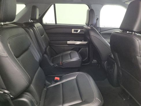 Used 2023 Ford Explorer XLT w/ Equipment Group 202A RWD image 19