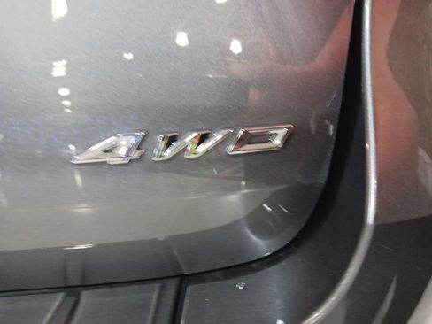 Used 2021 Ford Explorer Limited w/ Equipment Group 301A AWD/4WD image 17