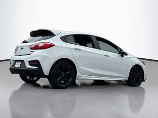 Used 2018 Chevrolet Cruze LT w/ Redline Edition FWD video 2