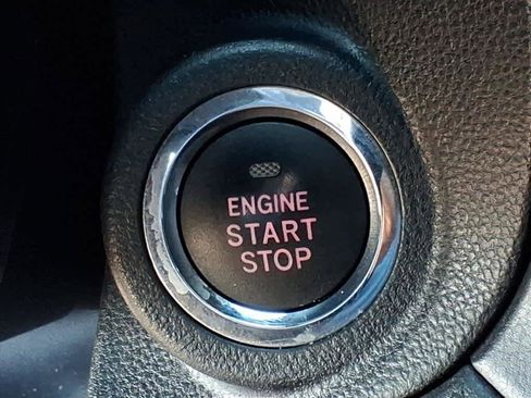 Certified 2022 Subaru Outback Limited image 39