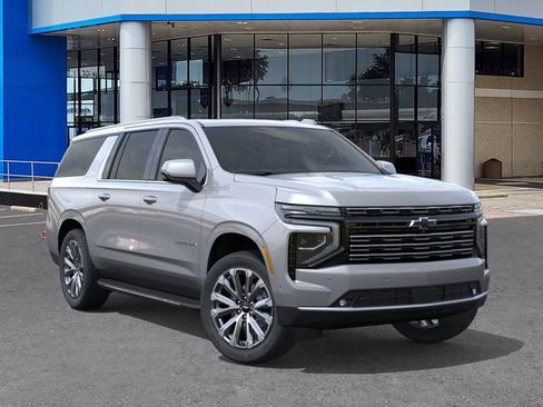 New 2026 Chevrolet Suburban High Country w/ Sun And Tow Package AWD/4WD image 7