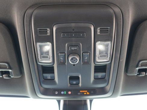 Used 2021 GMC Yukon SLT w/ SLT Luxury Plus Package RWD image 26