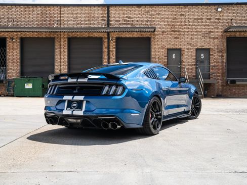 Used 2020 Ford Mustang Shelby GT500 w/ Technology Package RWD image 2