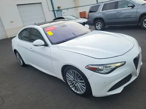 Used 2019 Alfa Romeo Giulia Ti w/ Quick Order Package 22Z Lusso image 5