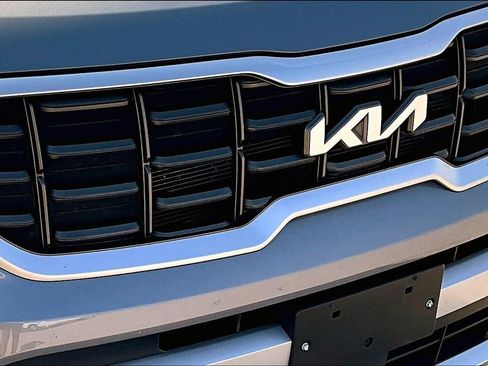 Used 2025 Kia Telluride S FWD image 27