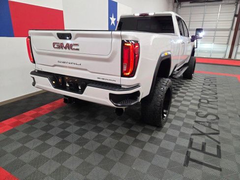 Used 2023 GMC Sierra 2500 Denali image 26