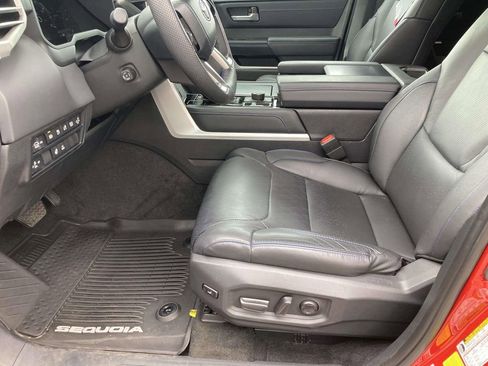 Used 2024 Toyota Sequoia Platinum AWD/4WD image 13