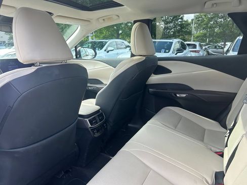 Used 2024 Lexus RX 350 Premium w/ Accessory Package (Z1) AWD/4WD image 14