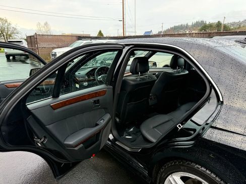 Used 2012 Mercedes-Benz E 350 Sedan image 10