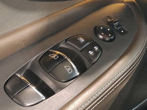 Used 2017 Nissan Murano Platinum w/ Platinum Technology Package FWD image 27