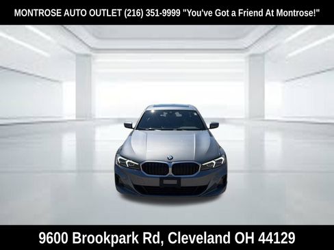 Used 2023 BMW 330i xDrive Sedan AWD/4WD image 3