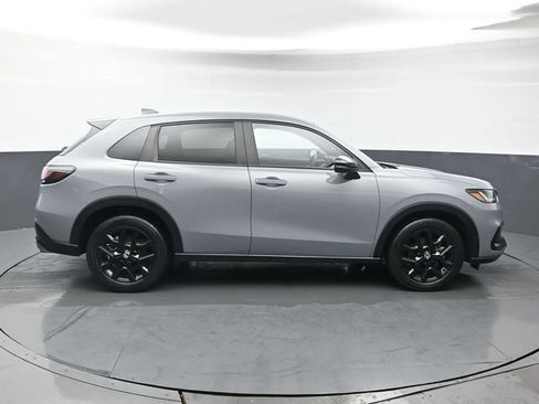 Used 2024 Honda HR-V Sport image 6