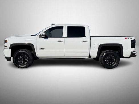 Used 2018 Chevrolet Silverado 1500 LT w/ Texas Edition image 5