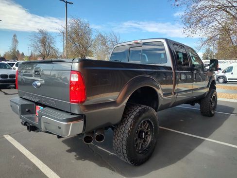 Used 2016 Ford F250 Lariat w/ Lariat Interior Package image 5