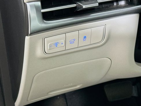 Used 2025 Hyundai Tucson SEL FWD image 17