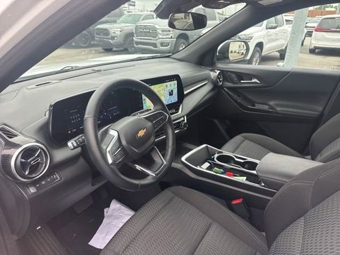 Certified 2025 Chevrolet Equinox LT AWD/4WD image 35