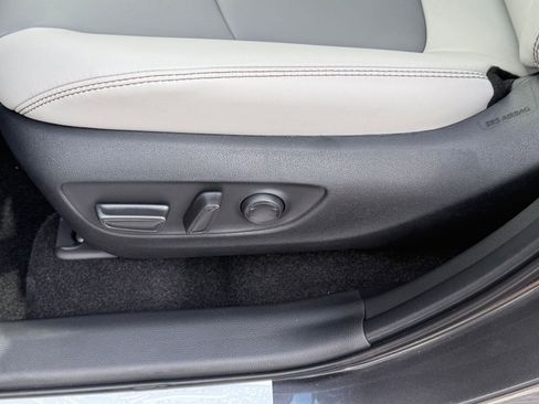 Used 2025 Toyota RAV4 XLE Premium image 14