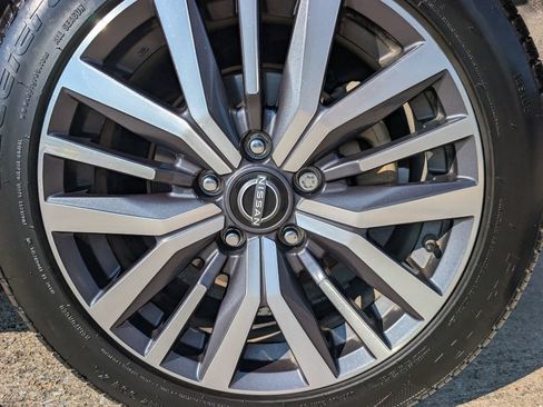 Used 2022 Nissan Kicks SV FWD image 8