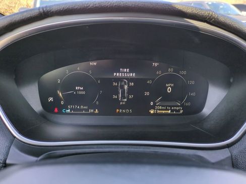 Used 2020 Lincoln Nautilus Reserve w/ Equipment Group 201A image 11