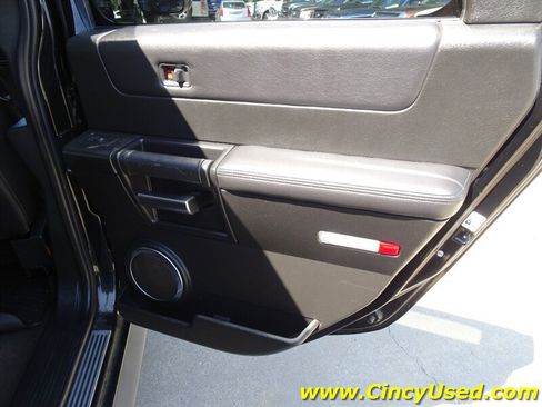 Used 2005 HUMMER H2 w/ Preferred Equipment Group AWD/4WD image 28