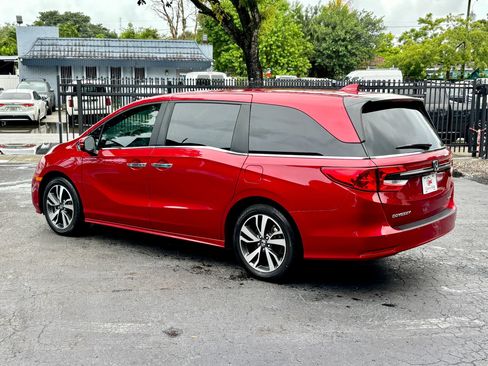 Used 2024 Honda Odyssey Touring image 4