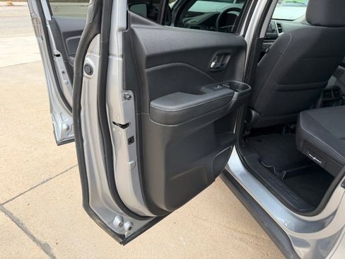 Used 2017 Honda Ridgeline RTS image 13