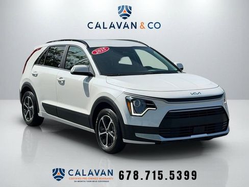 Certified 2025 Kia Niro EX FWD image 1