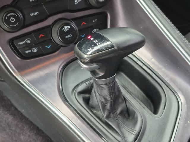 Certified 2018 Dodge Challenger SXT RWD image 27