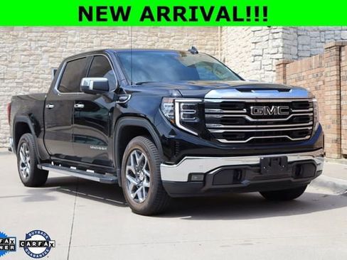 Used 2024 GMC Sierra 1500 SLT RWD image 1