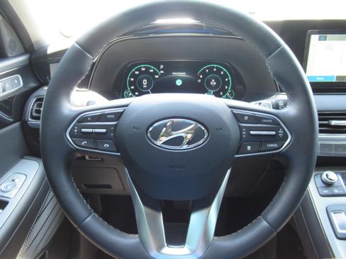 Used 2022 Hyundai Palisade Limited FWD image 22