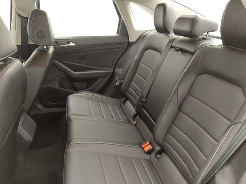 Used 2024 Volkswagen Jetta SE image 18