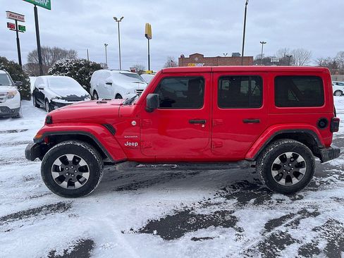 Used 2018 Jeep Wrangler Unlimited Sahara w/ Dual Top Group image 5